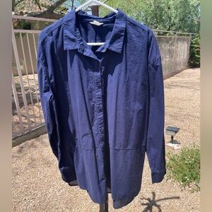 Caslon Navy Button Down top tunic length size 1X